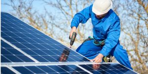 Installation Maintenance Panneaux Solaires Photovoltaïques à Mesnac